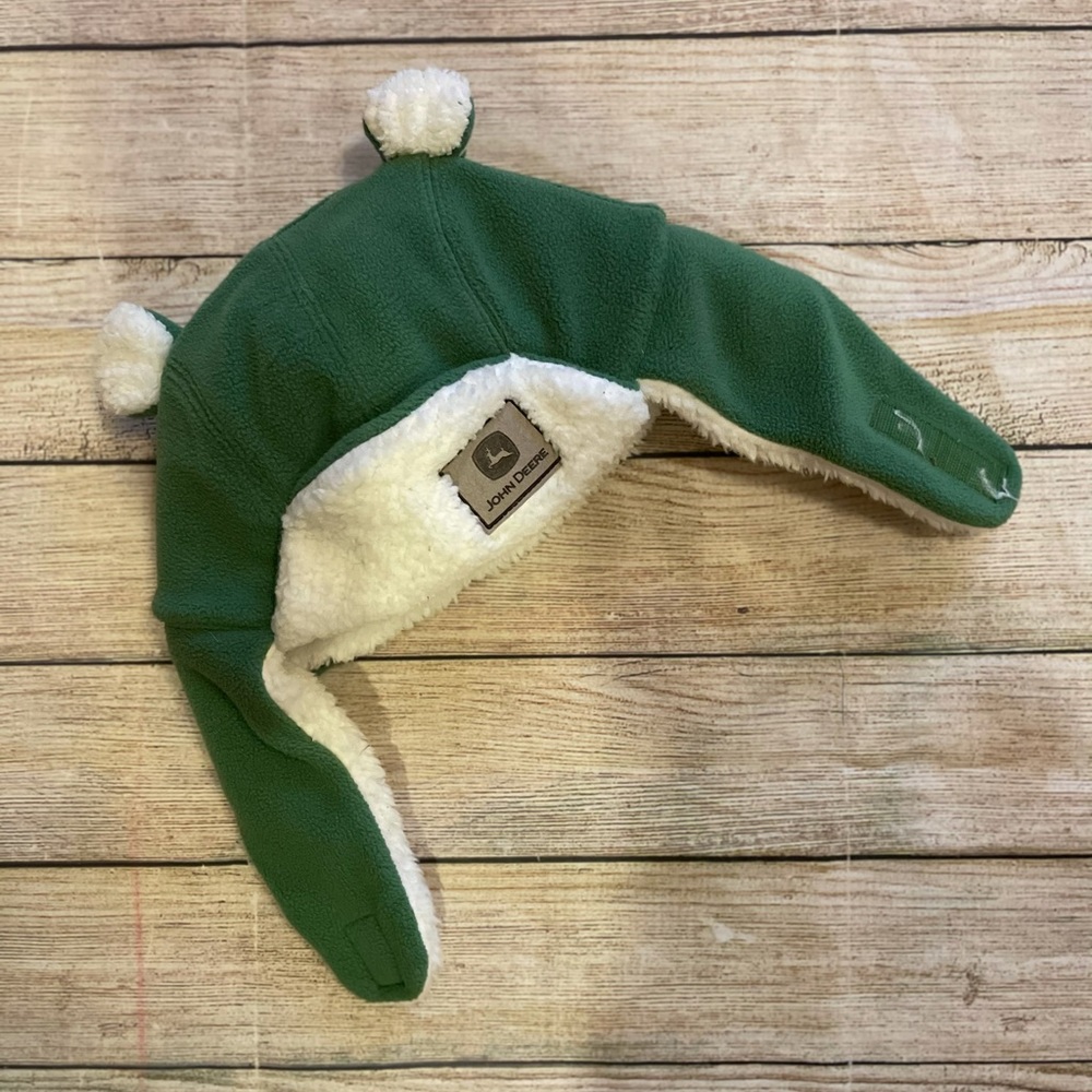 John Deers toddler one size green winter hat.